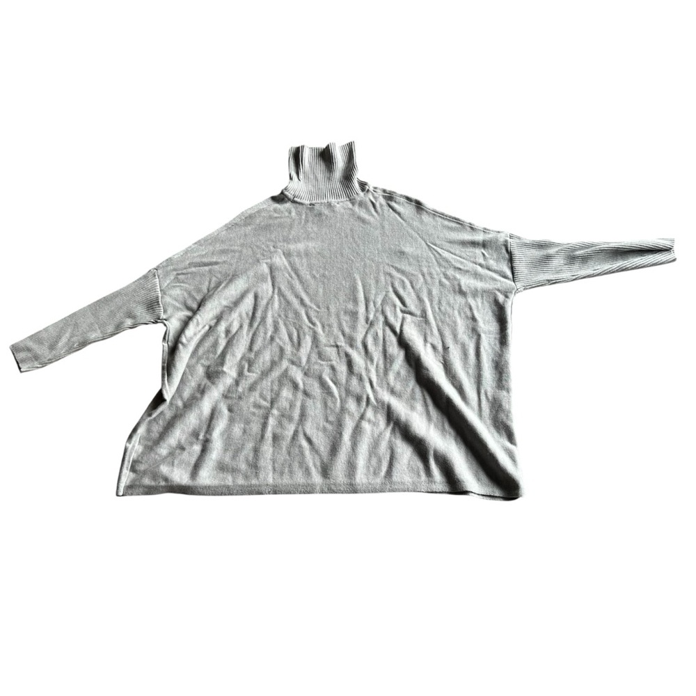 Joseph A Light Gray Knit Sweater
